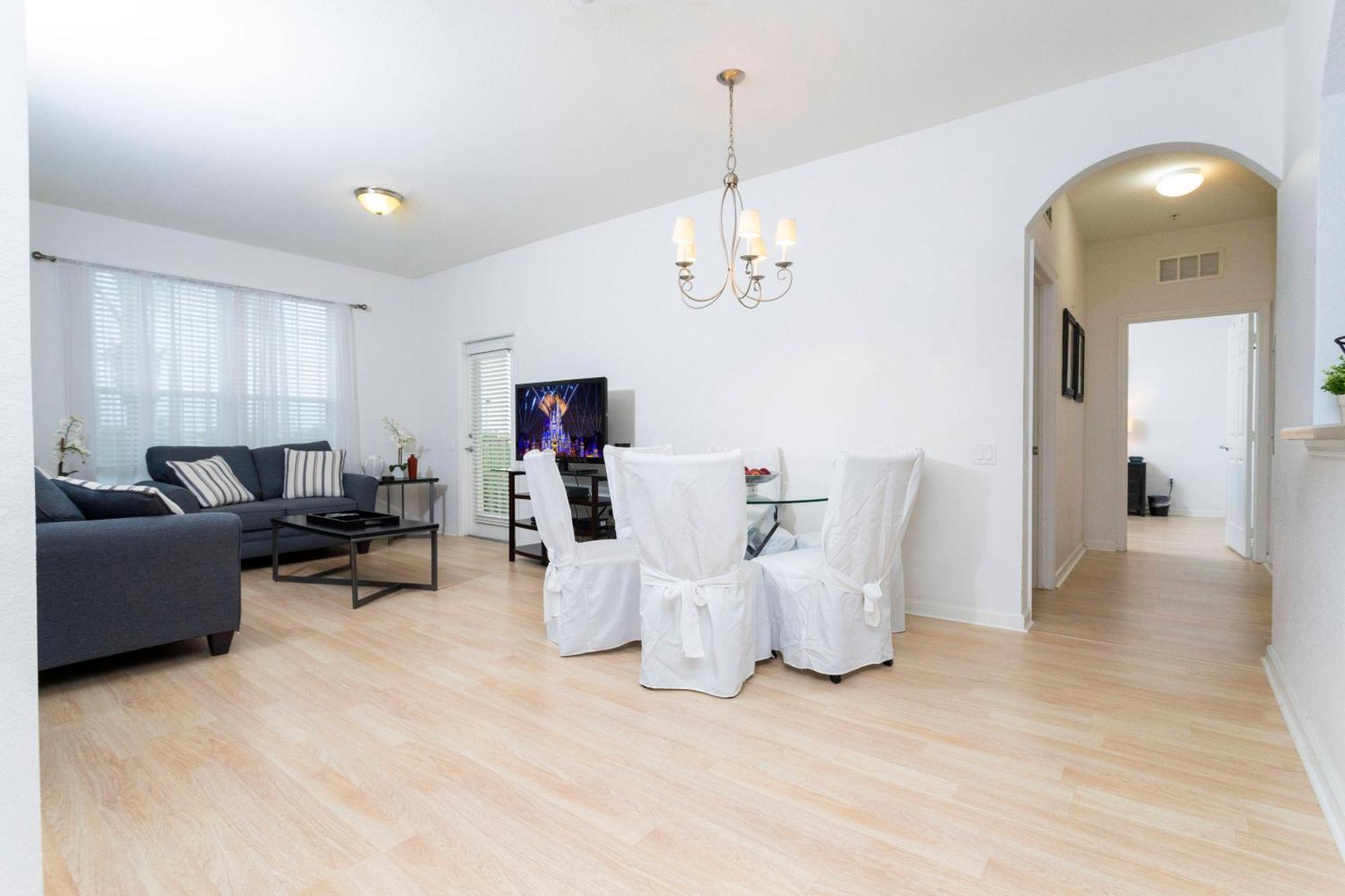 Gorgeous In At Vista Cay Vc5000 Apartment