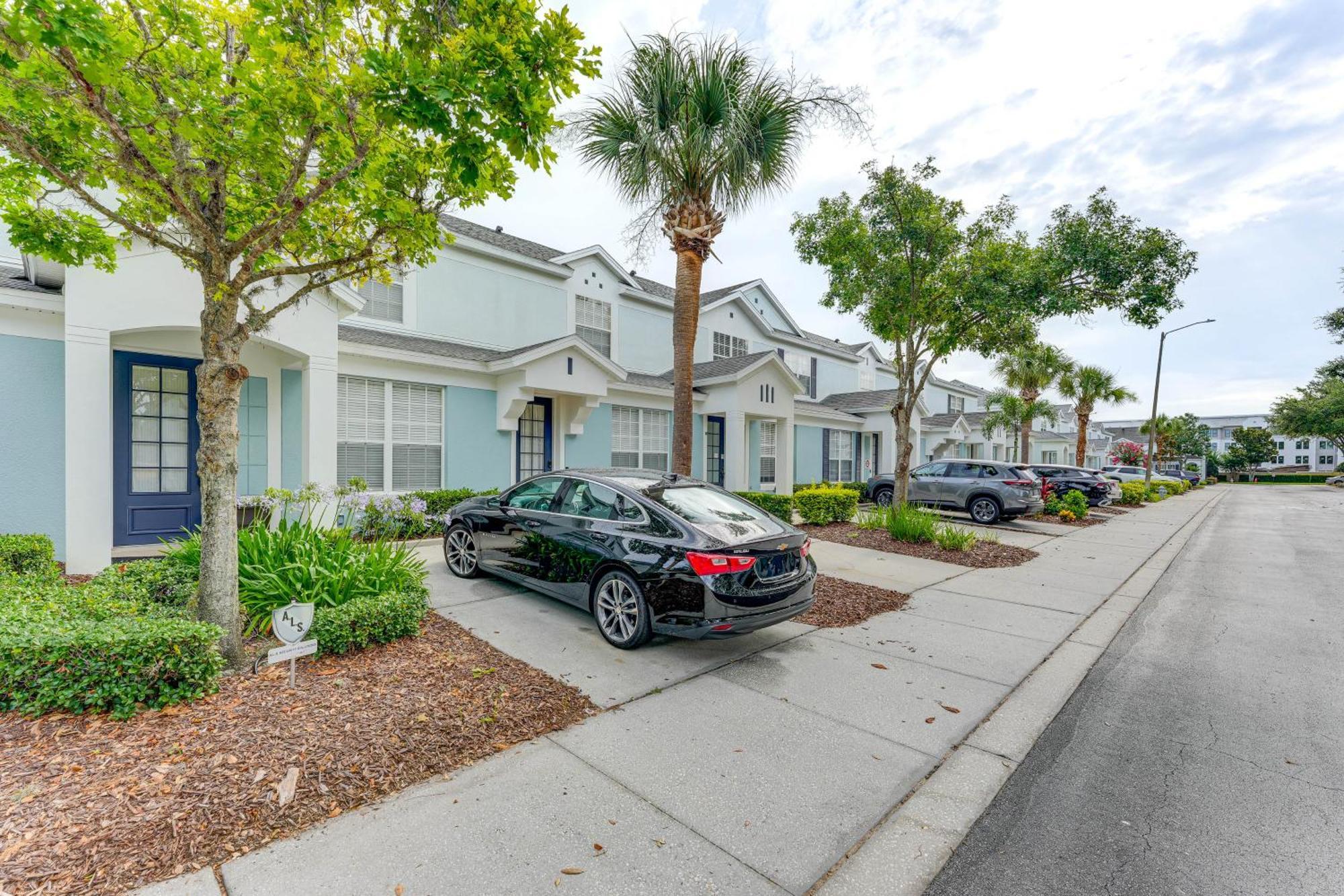 Kissimmee Townhome With Private Cocktail Pool * Orlando