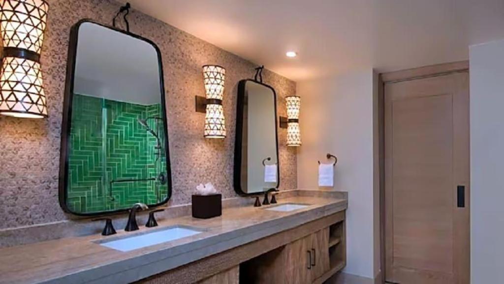 Resort Disney's Polynesian Village 4*