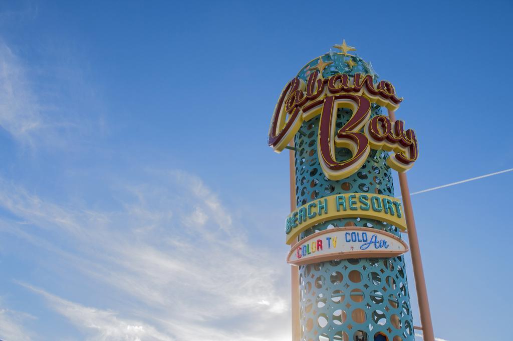 Universal's Bay