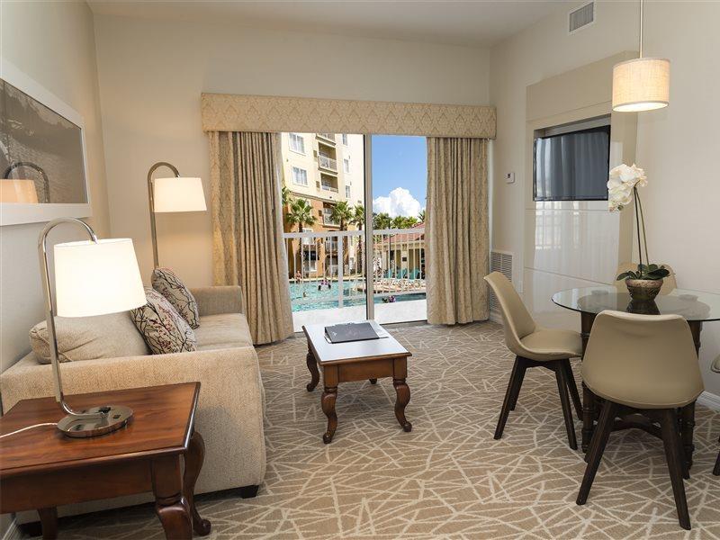 Hotel The Point & Universal