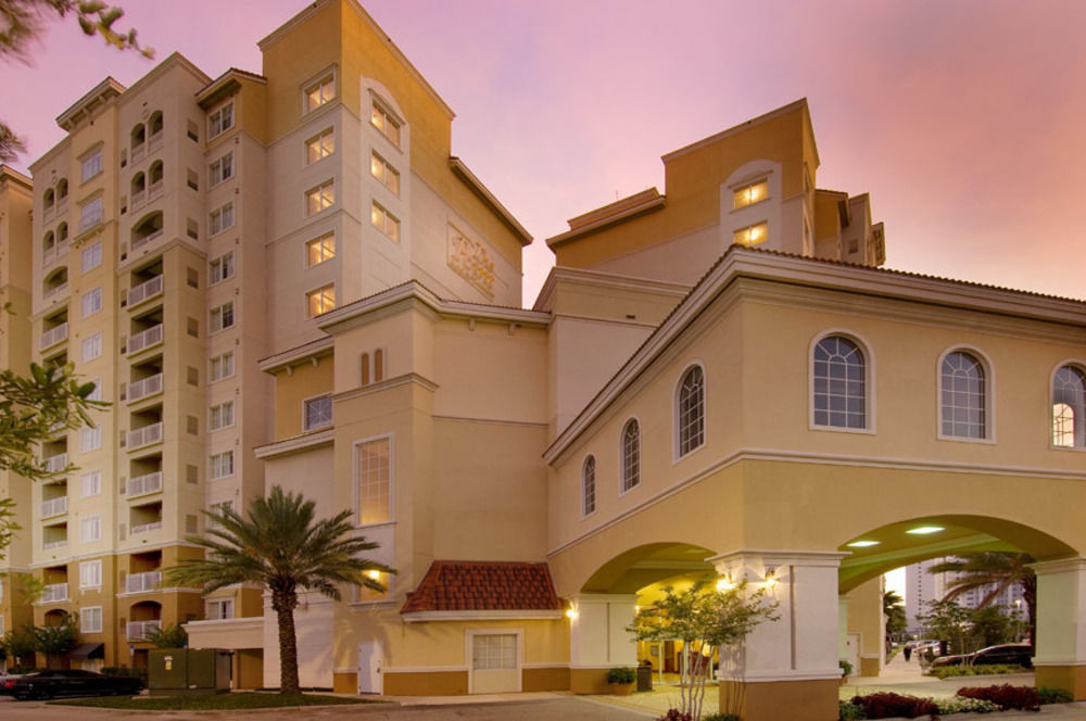 The Point & Universal Hotel 3*
