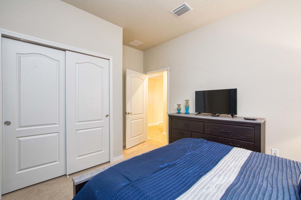 Windsor-5 Bed Townhouse W/splashpool-3804ww *
