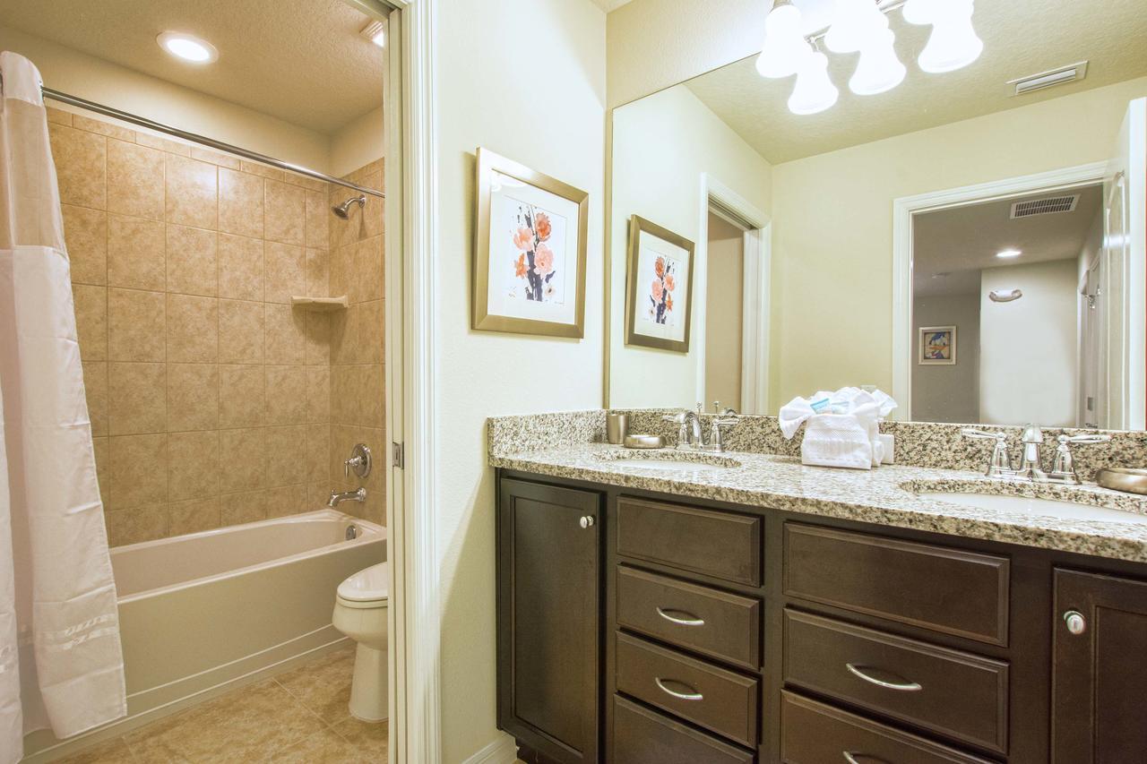 Windsor-5 Bed Townhouse W/splashpool-3804ww *