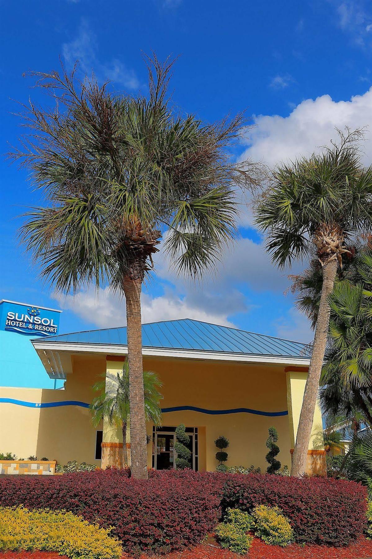 Hotel Surestay By Western International Drive 3*