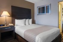 Hotel Allure Express Airport 2*