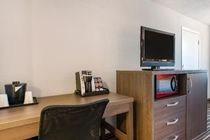 Hotel Allure Express Airport 2*