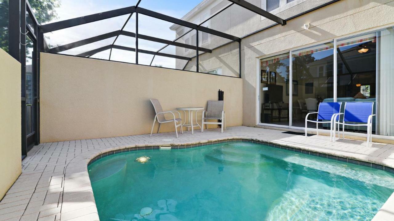 Tropical Terrace 3 Bed In Windsor Hills *