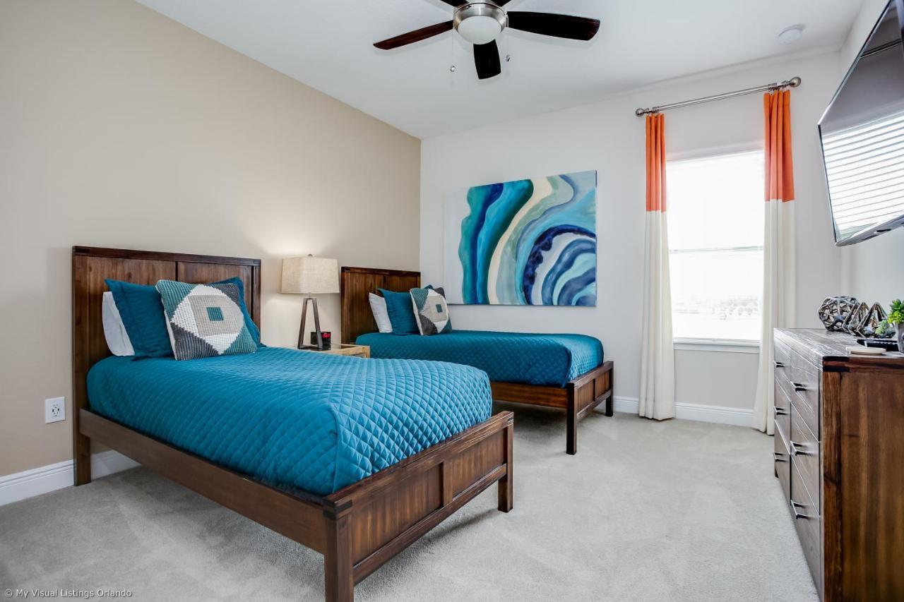 Holiday home 6 Bedroom Vacation With Pool Orlando