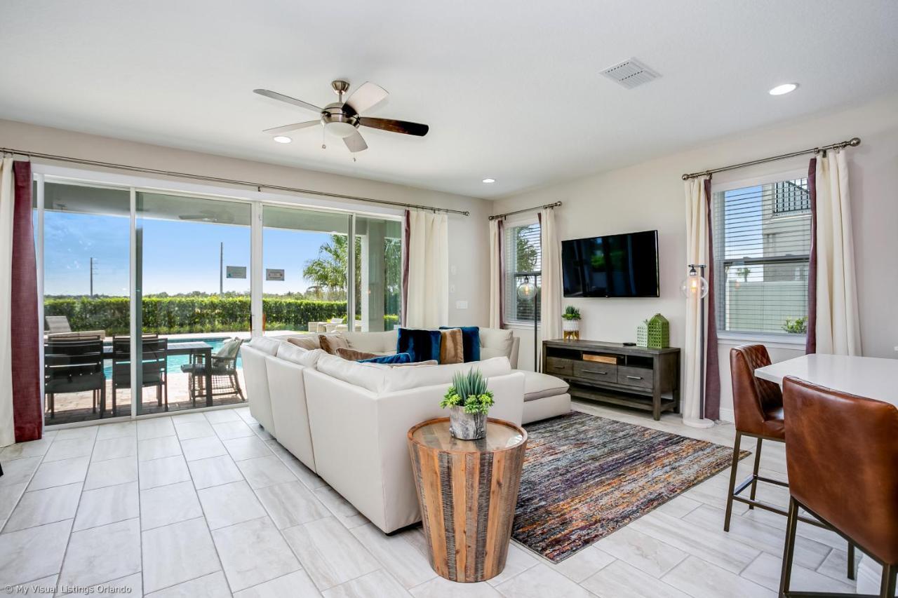 6 Bedroom Vacation With Pool