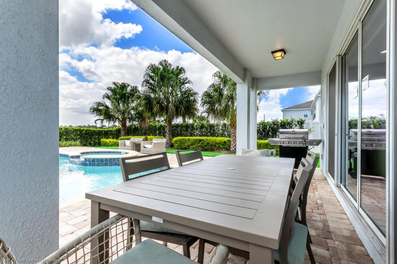 6 Bedroom Vacation With Pool Holiday home