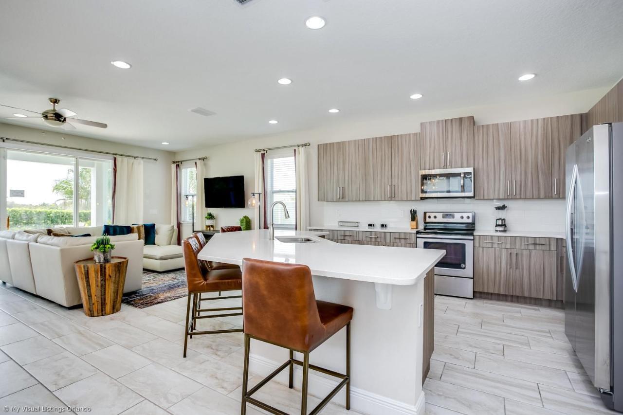 6 Bedroom Vacation With Pool Orlando