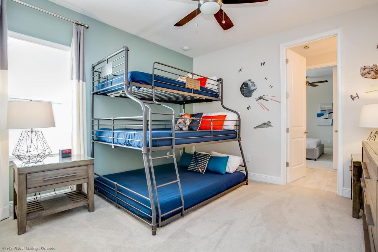 6 Bedroom Vacation With Pool Holiday home Orlando