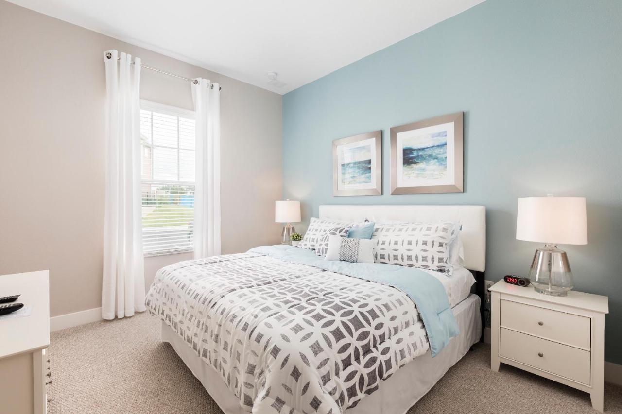 4 Bedroom 4 Ba Deluxe Full Kitchen 5min To Disneyworld Villa *