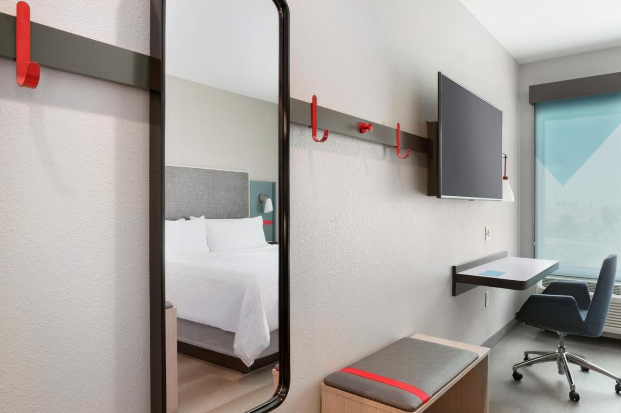 Hotel Avid - International Airport By Ihg