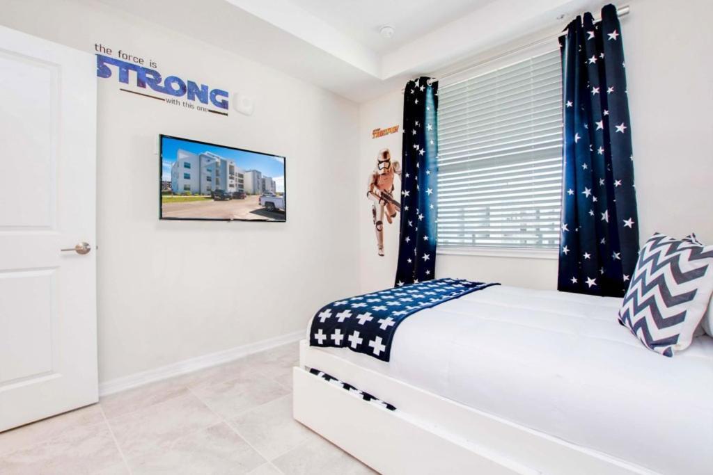 3120paraunit306 * Hunters Creek
