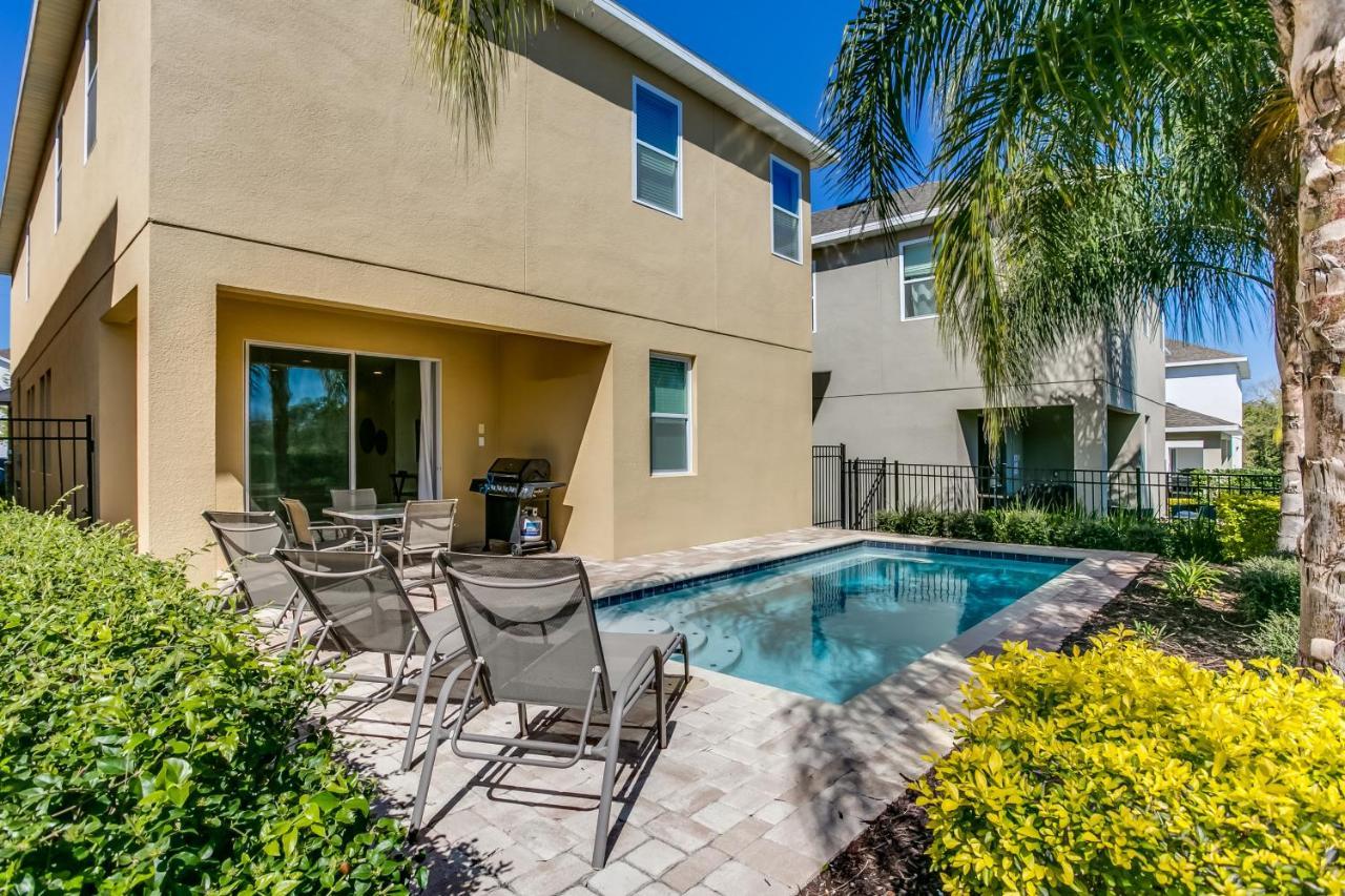 8 Bedroom Vacation With Pool Holiday home Orlando