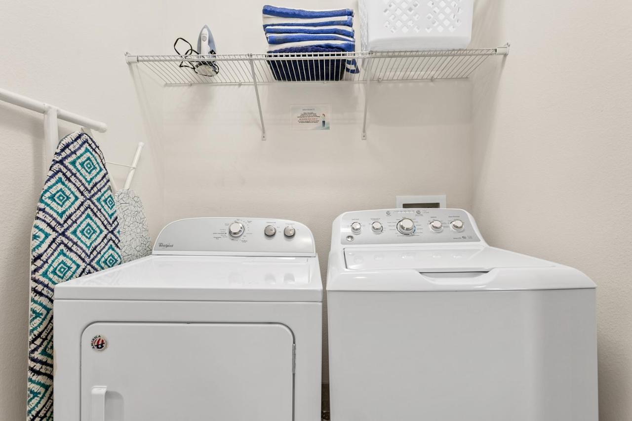 Holiday home 8 Bedroom Vacation With Pool Orlando