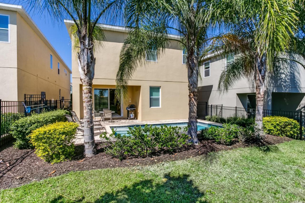 Holiday home 8 Bedroom Vacation With Pool Orlando