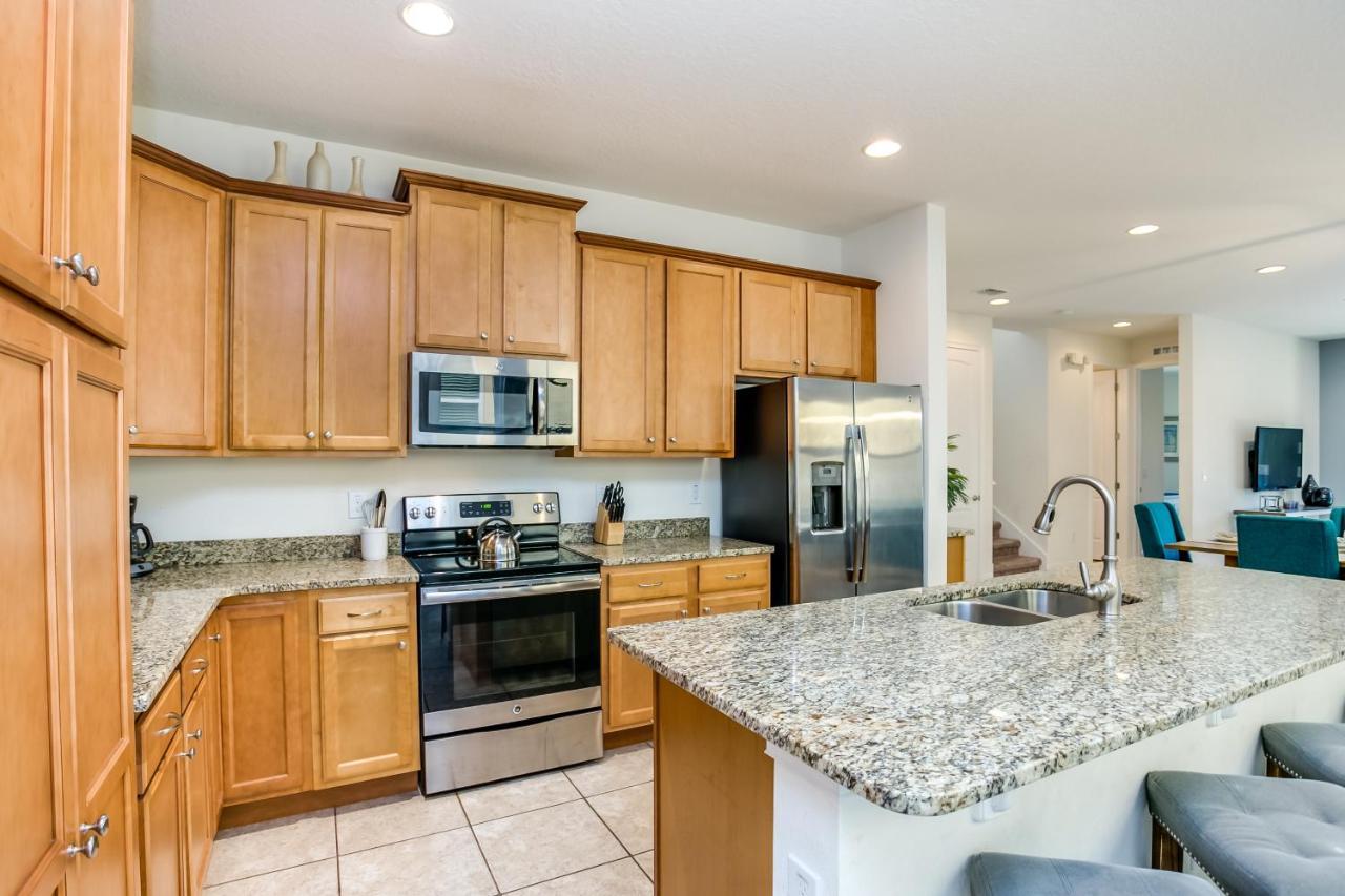 8 Bedroom Vacation With Pool Orlando