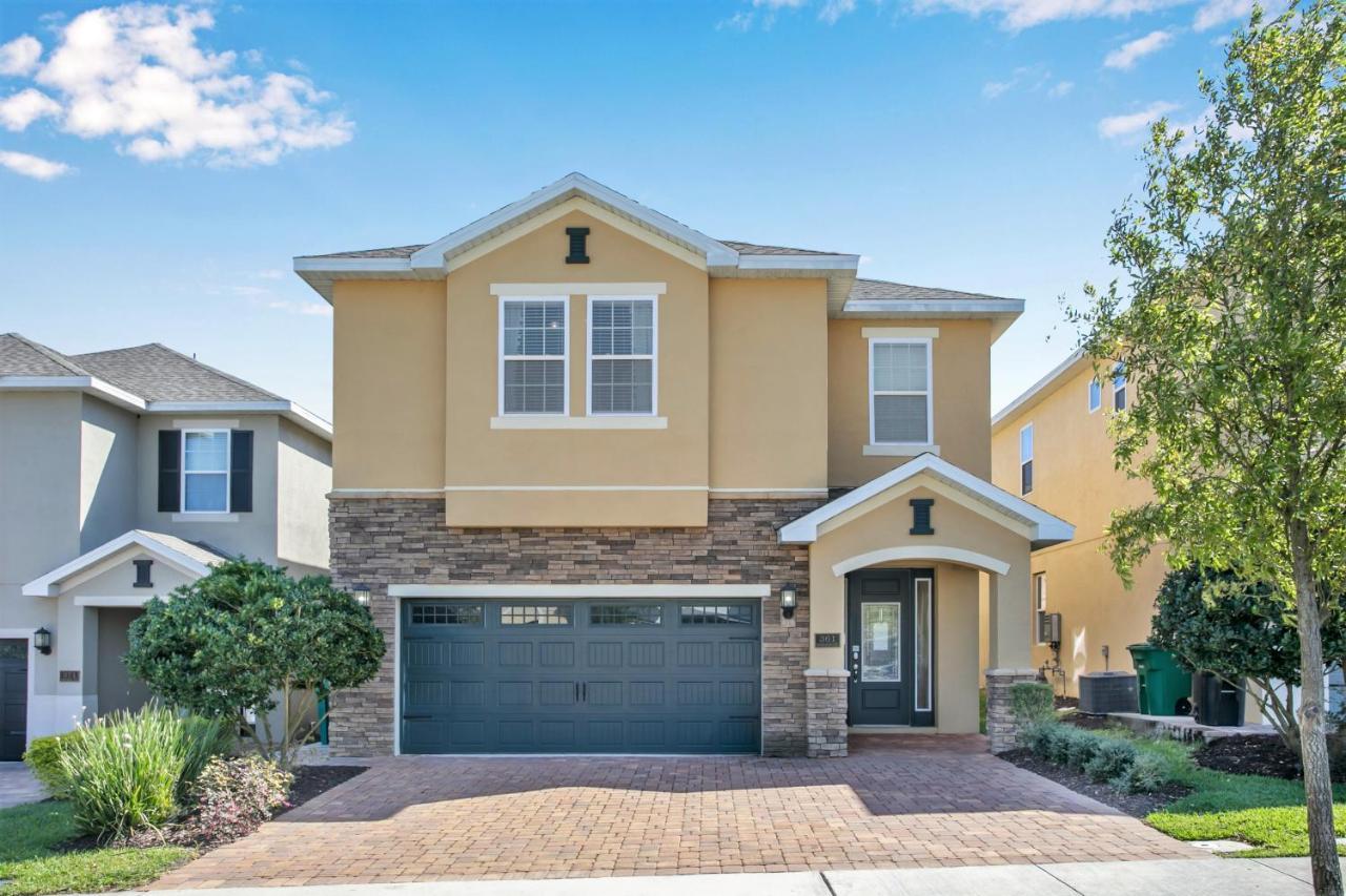 8 Bedroom Vacation With Pool * Orlando